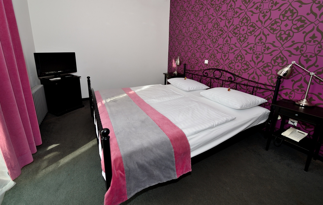Comfortable, modernly equipped hotel rooms